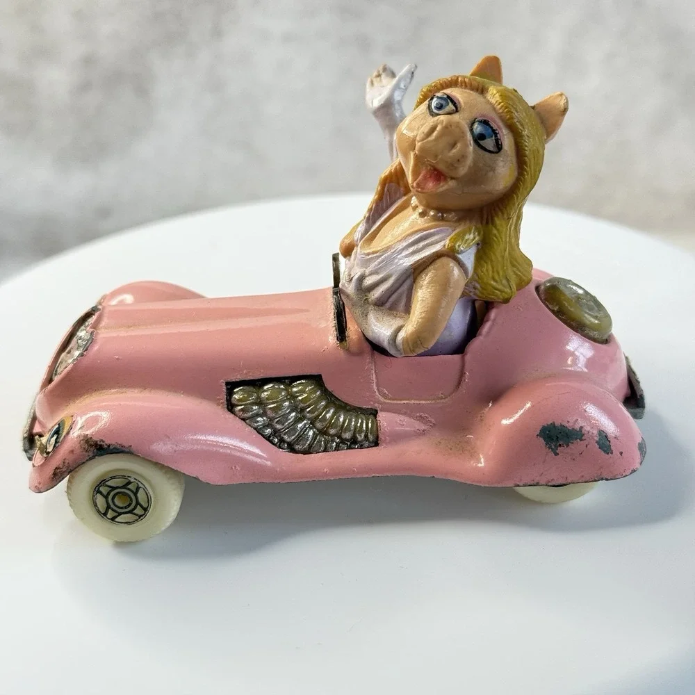 1979 Corgi Miss Piggy Pink Metal Car 4in Henson Assoc. Dlightly Different
